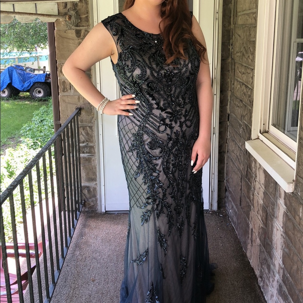 Prom Dress - Picture 3 of 3